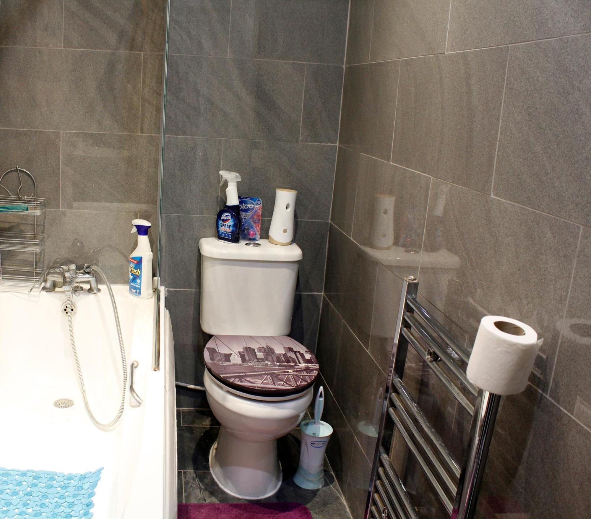 Cozy Rooms Or Apartment In London Townhouse Fast Links To Central Bagian luar foto