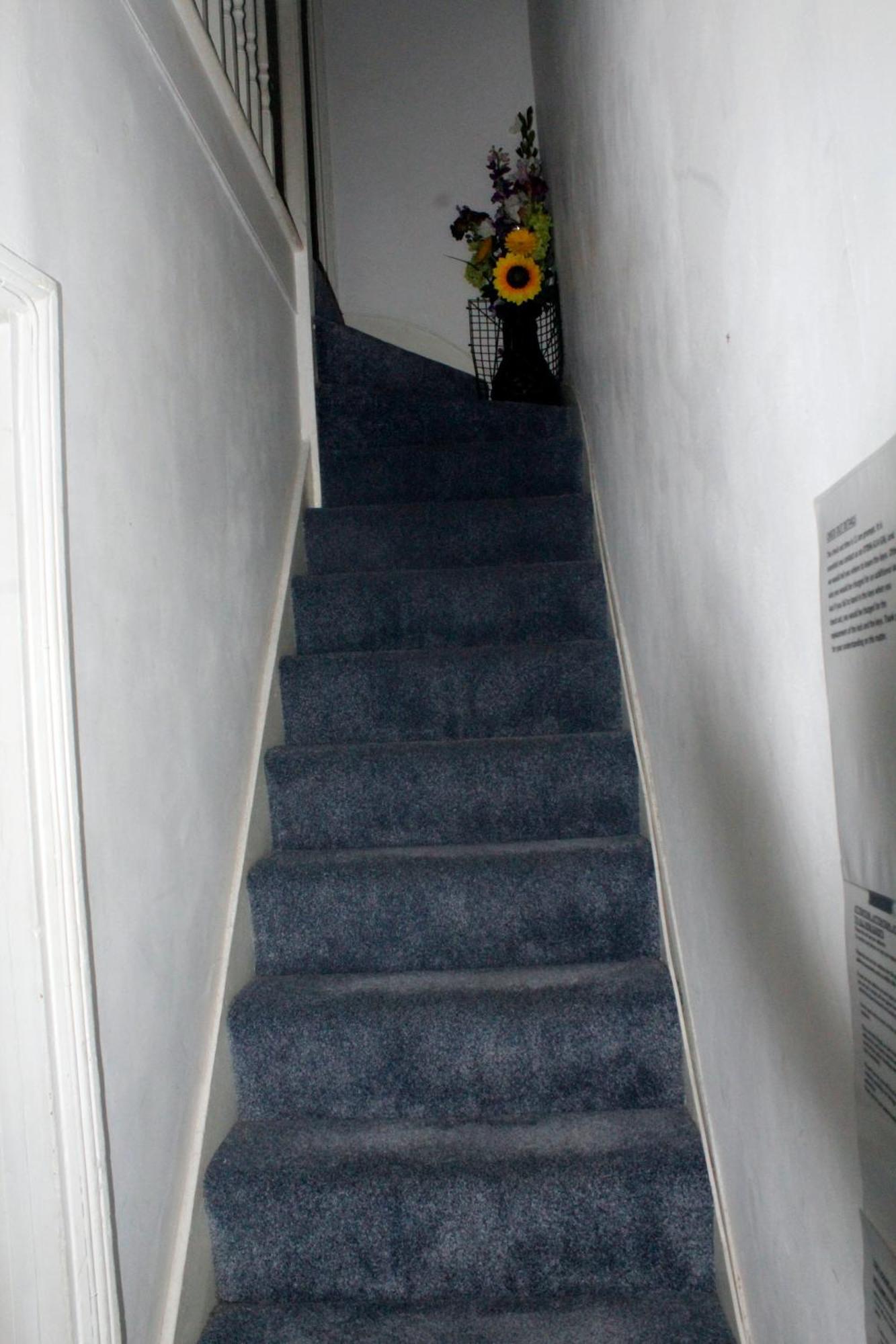 Cozy Rooms Or Apartment In London Townhouse Fast Links To Central Bagian luar foto