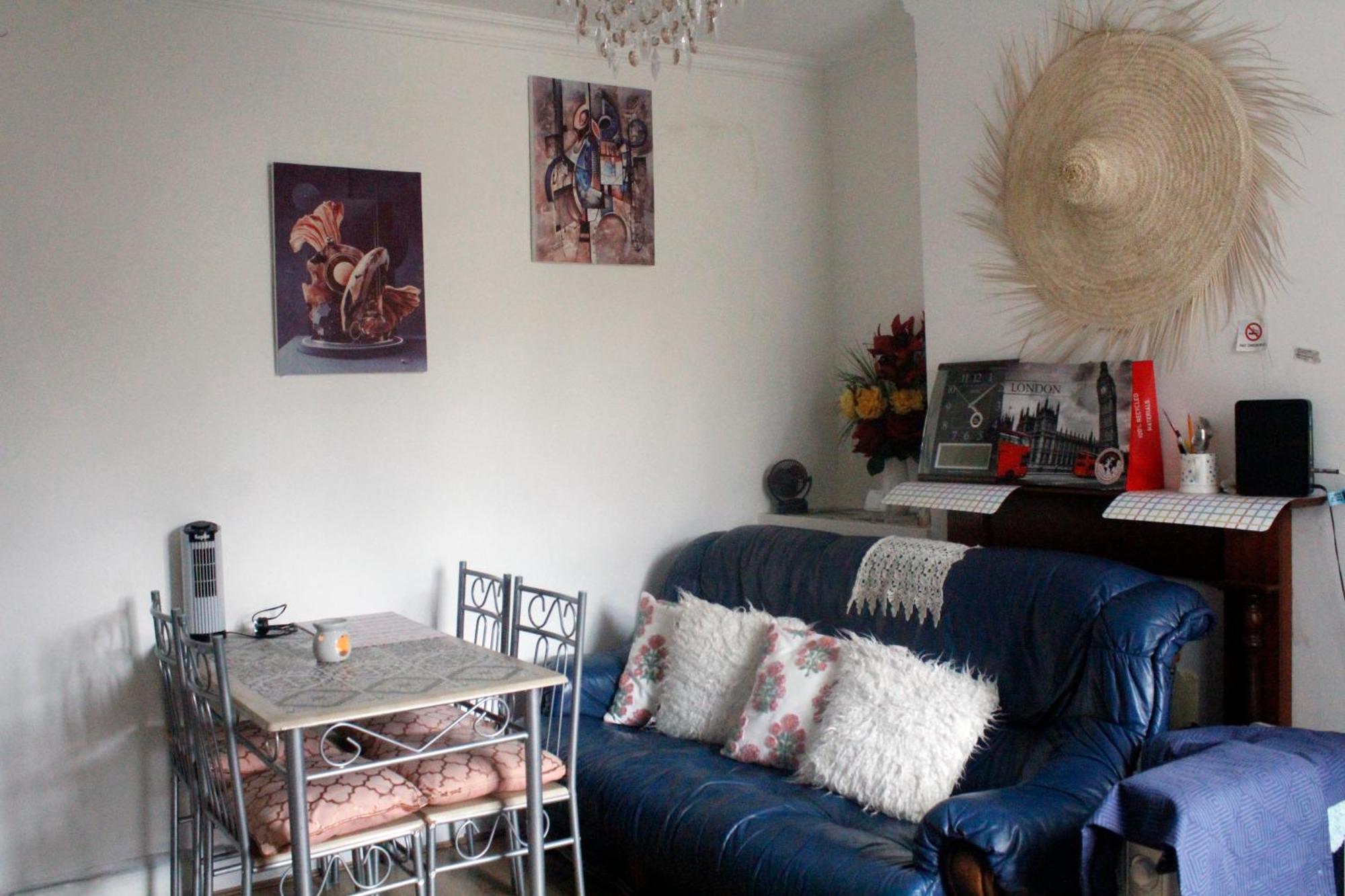 Cozy Rooms Or Apartment In London Townhouse Fast Links To Central Bagian luar foto